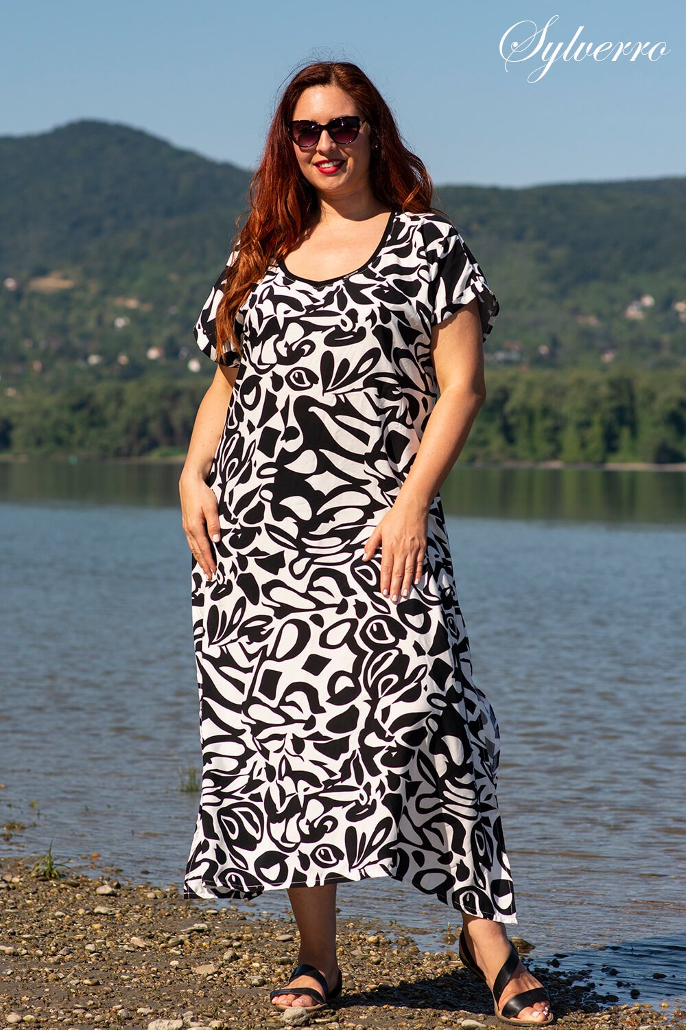 Dele Kleid
